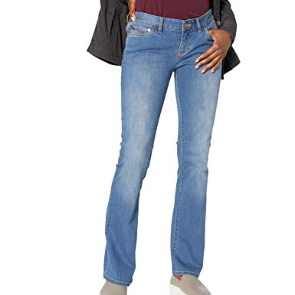 NWT Genevieve Jean Classic Fit Light Wash